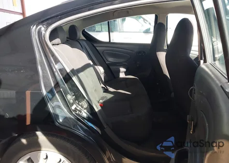 2016 Nissan Versa 1.6 S z USA, uszkodzony, nr VIN 3N1CN7AP9GL856450